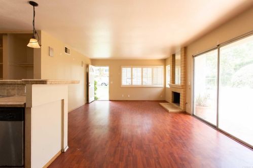 215 Countryhaven Rd, Encinitas, CA 92024-3106