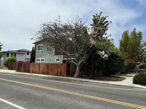 545 Rockledge St, Oceanside, CA 92054-4227