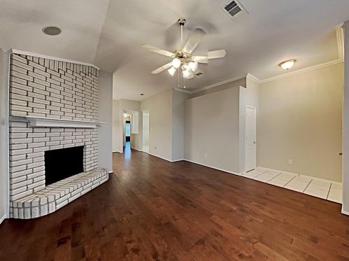 409 Leisure Dr, Cedar Hill TX  75104-3115 exterior