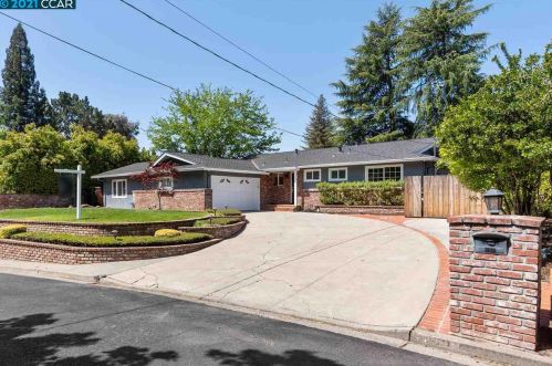 152 Linda Ln, Concord, CA 94523-2652