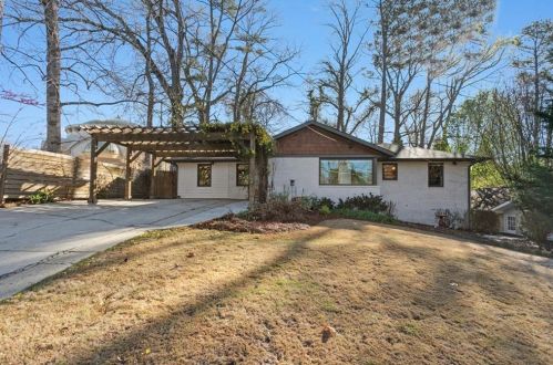 1615 Fama Dr, Atlanta, GA 30329-3311