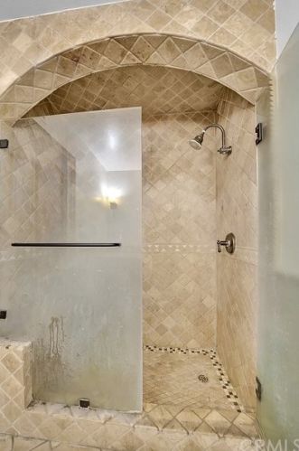 2218 San Lorenzo Ave, Santa Ana CA 92704-6039 exterior