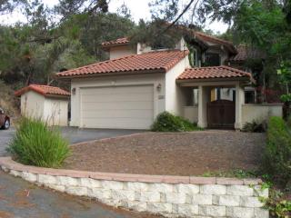 276 Paradise Rd, Salinas, CA 93907-9112