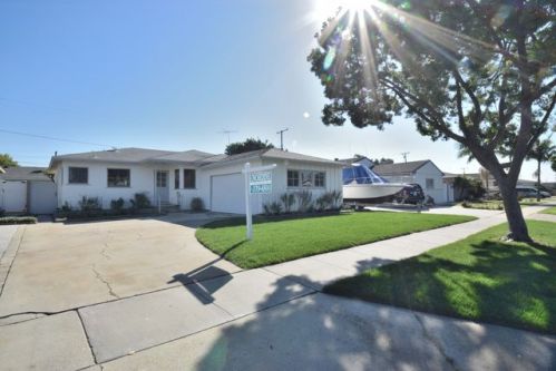 16114 Spinning Ave, Torrance, CA 90504-1537