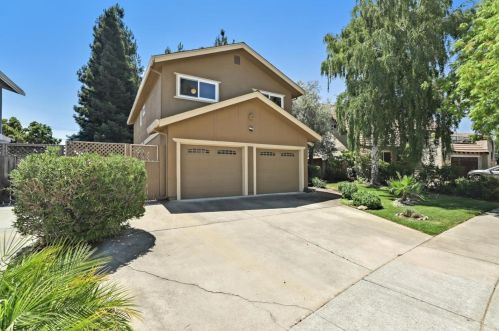 812 Ramona Way, Gilroy, CA 95020-4013