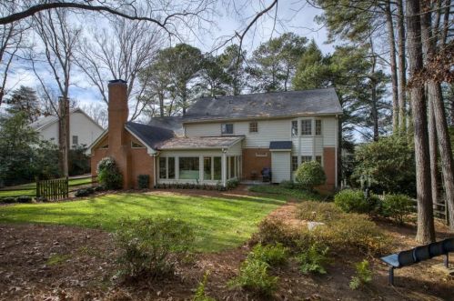 230 Cameron Rdg Dr, Atlanta GA  30328-4709 exterior