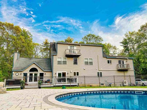 265 Tolend Rd, Dover, NH 03820-5502