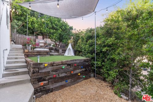 1520 Columbia Dr, Glendale CA  91205-3508 exterior