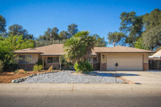 3318 Adams Ln, Redding, CA 96002-2521