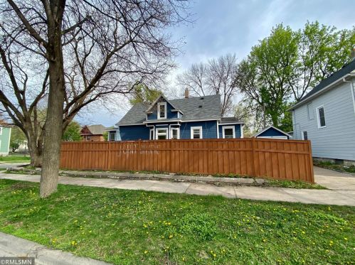 38 Douglas St, Saint Paul MN  55102-2714 exterior