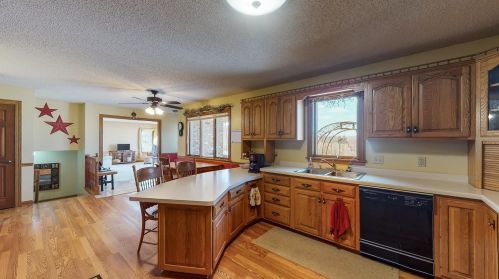 517 Hawkeye St, Cummingsville, MN 55923-3435