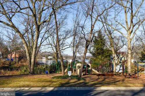 309 White Pln Ct, Severna Park MD 21146-3340 exterior