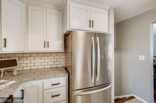 2382 Hillside Rd, Saint Paul MN  55110-5534 exterior