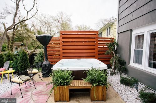 1173 Concord Dr, Tavistock NJ exterior