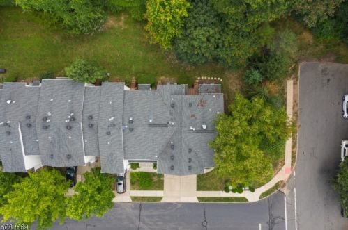 5 Garfield Way, Princeton NJ  08540-1669 exterior