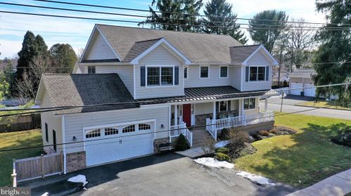 87 Leavitt Ln, Princeton NJ  08540-3921 exterior