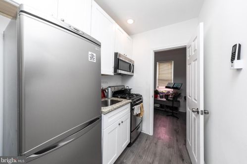 2244 16 St, Philadelphia PA 19132-4419 exterior