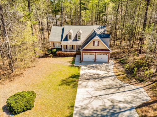 2471 Briarwood Ct, Villa Rica, GA 30180-8017