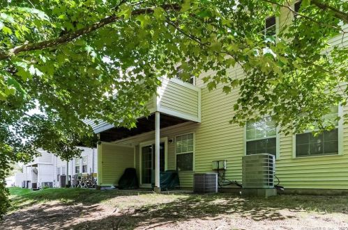 711 Misty Meadow Ln, Wapping CT  06074-3652 exterior