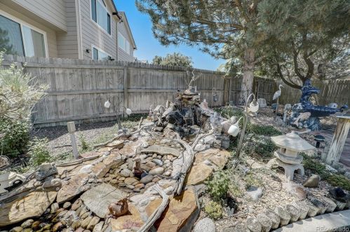 5201 Genoa Way, Aurora CO 80013-6295 exterior