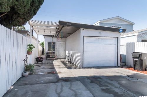 2071 Shauer St, Compton, CA 90222-2410