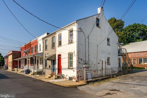 444 Concord St, Lancaster PA  17603-2949 exterior