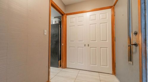 9601 Dogwood Dr, Hammond IN 46321-3709 exterior