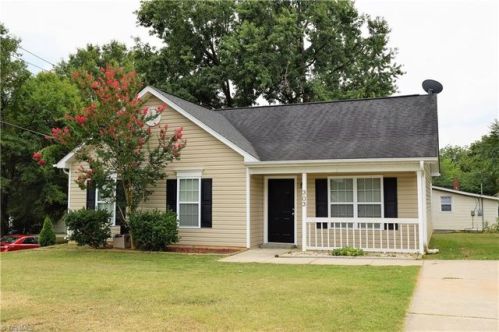 303 Carter St, Ellisboro, NC 27025-1939