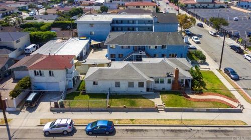 11802 Acacia Ave, Hawthorne CA  exterior