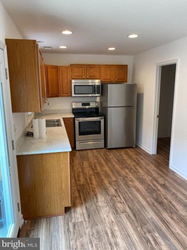 27 Morningstar Dr, Hedgesville, WV 25427-5300