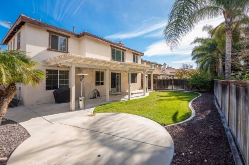 4256 Pondhill Ct, Riverside CA  92505-3464 exterior