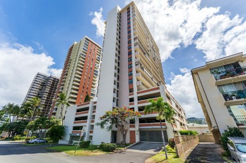 2754 Kuilei St, Honolulu HI  96826-3427 exterior