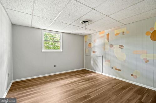 7301 Lackawanna Dr, Springfield VA  22150-4418 exterior