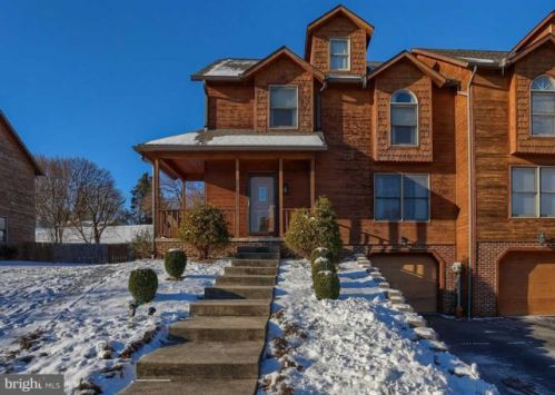 154 Weldon Dr, York, PA 17404-5052