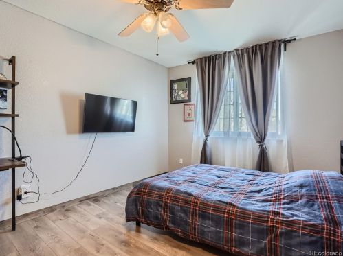 6064 Yakima St, Denver CO  80015-6654 exterior