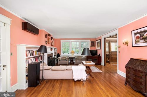 8 Princeton Ave, Princeton NJ  08540-5236 exterior