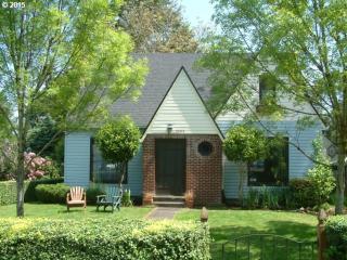 10414 Stanley Ave, Portland OR  97222-4463 exterior
