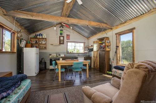 21900 Middle Creek Rd, Oak Creek CO 80467-9727 exterior