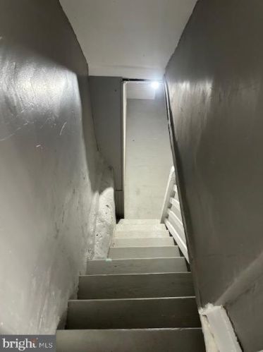 48 61 St, Philadelphia PA 19143-1013 exterior