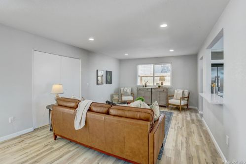 18479 60th Ave, Denver CO  80403-2112 exterior