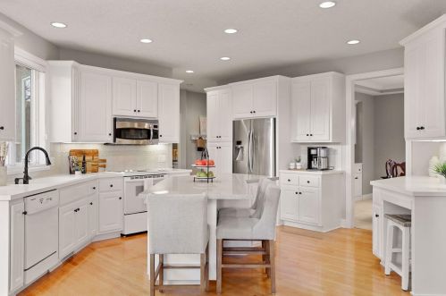3544 Crestmoor Dr, Saint Paul MN  55125-5028 exterior