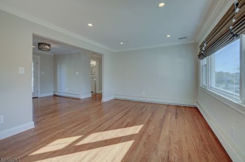 35 Donna Dr, Bloomfield, NJ 07003-2825