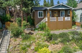 2392 Monterey Pines Dr, Bend, OR 97701-5268