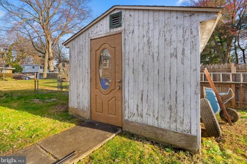 13122 Estelle Rd, Silver Spring MD 20906-3910 exterior