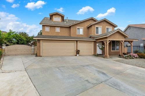 7939 Devon Ct, Riverside, CA 92508-6144