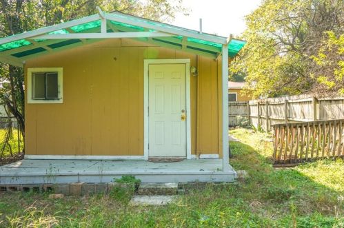 200 Beaver St, Austin TX  78753-5529 exterior
