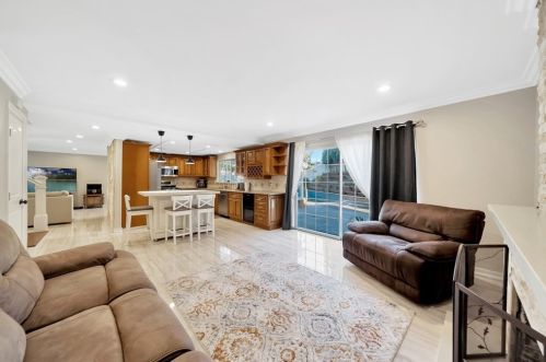 120 Wade Cir, Anaheim CA 92807-3119 exterior