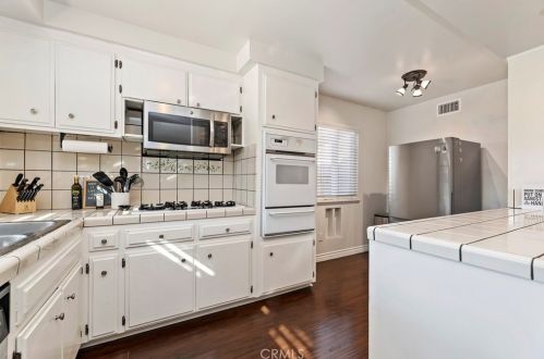 5012 Holbrook St, Anaheim CA  92807-1103 exterior