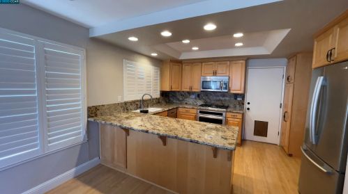 1622 Stillman Ct, Concord, CA 94519-1928