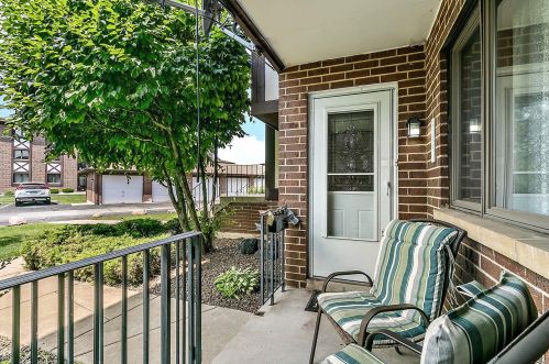10562 Palos Pl, Palos Hills IL  60465-1955 exterior